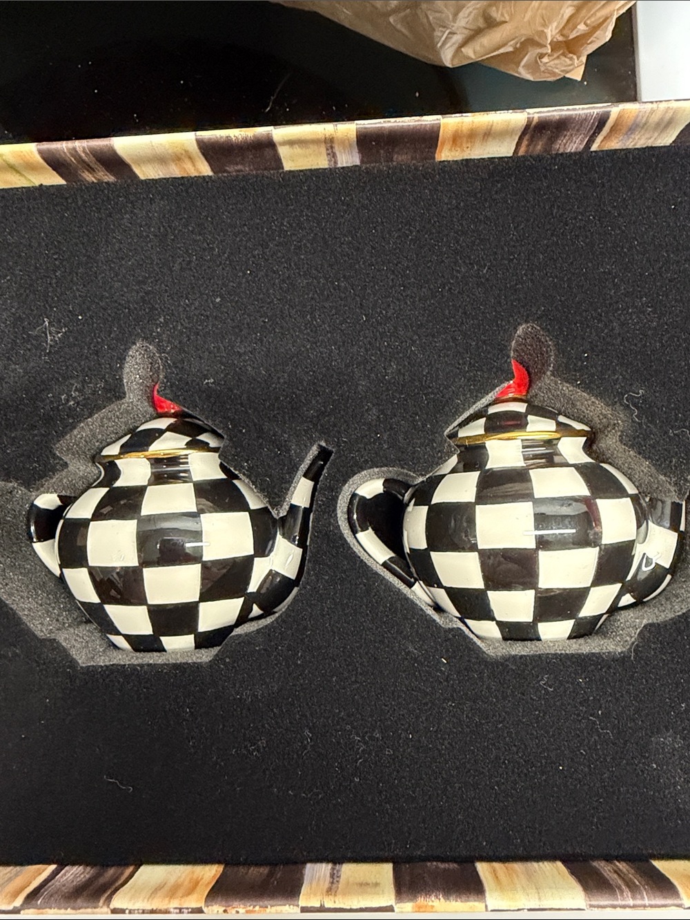 MacKenzie-Childs courtly check, Teapot Salt and Pepper Set NEVER USED!! - Picture 2 of 5